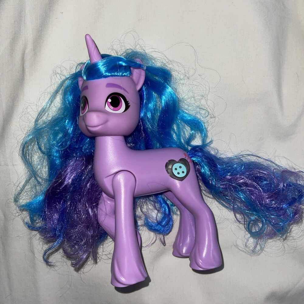 My Little Pony Toys: Make Your Mark Izzy Moonbow See Your Sparkle with Sounds